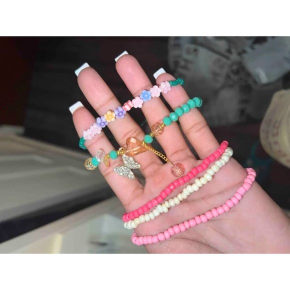 Flower Butterfly Charm Anklet - Picture 5 of 6